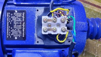 1fázový elektromotor s řemenicí 220V 1,5kW 1500ot. - 2