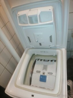 Vrchem plněná pračka Candy CST-G832D-S - 2