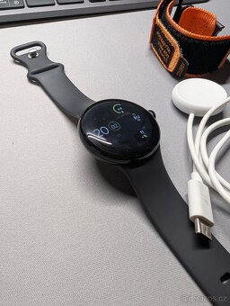 Google Pixel Watch 41mm černé - 2