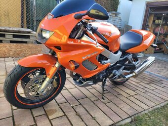 Honda VTR1000 Firestorm - 2