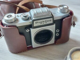 Praktica FX2 + Carl Zeiss Jena Tessar 2.8/50, Praktica FX3, - 2