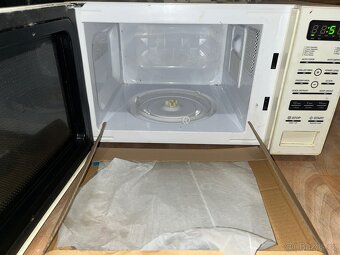 Mikrovlnka Daewoo - 2