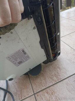 Robotický vysavač Neato (čtěte popis) - 2