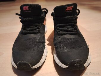 Boty dětské NIKE vel. 35,5 - 2