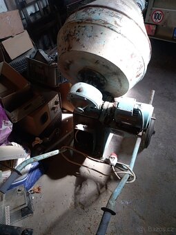 Stavební míchačka - 2