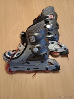 Kolečkové inline brusle Worker - nastavitelná vel. 30-33 - 2