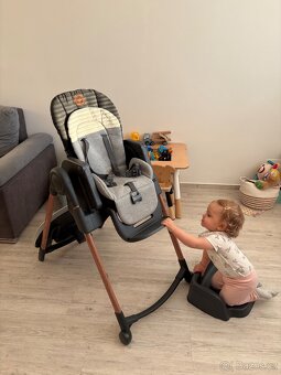 Maxi Cosi Jídelní židlička Minla Essential Grey - 2