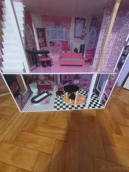 Domeček pro panenky - 2