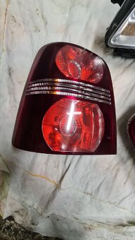 Vw Touran 1T2 - Zadní světla - 2