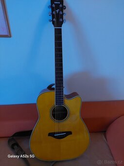 YAMAHA  FGC-TA - 2