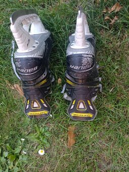 Dětské hokejové brusle Bauer Supreme S 35 - 2