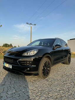 Porsche Cayenne - 2