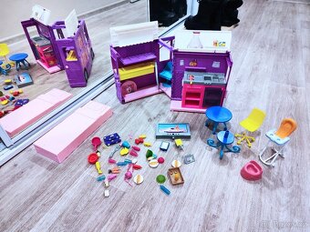 Barbie karavan, nábytek, občerstvení - 2
