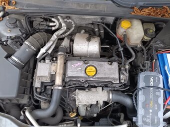 Opel Vectra č. B2080 - 2