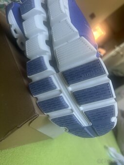 On Cloud 5 vel. 40,5 fialové - 2