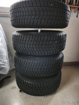 Pneu 215/60 R 16 - 2