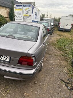 Prodám BMW E39 na díly - 2