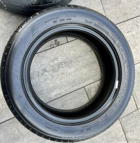 Prodám 2ks letnich pneu Dunlop Sportmaxx RT2 225/55/17 - 2