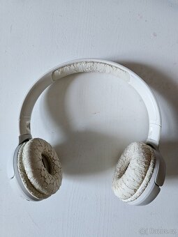 PRODÁM BEZDRÁTOVÁ SLUCHÁTKA JBL TUNE 500BT POZOR ČTĚTE - 2