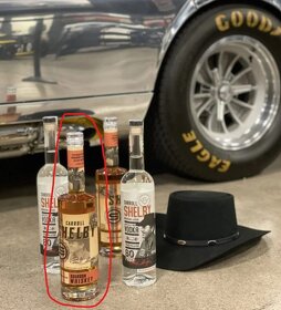 Ford Mustang - Carroll Shelby Bourbon Whiskey - z USA - 2