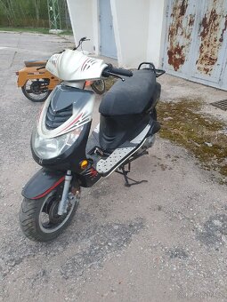 Skútr bez TP - 2