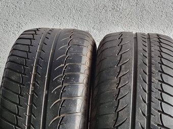 Letní Semperit 225/60/15 - 2
