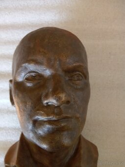 Busta Ernst Thãlmann Poldi Kladno - 2