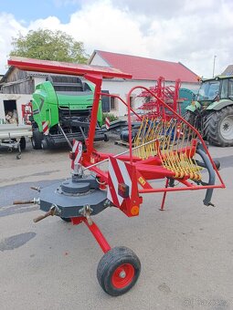 Prodáme nesený jednorotorový shrnovač píce Rožmitál 3,6m - 2