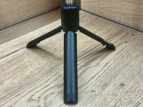 Bezdrátová bluetooth selfie tyč - stativ - dálkové ovládání - 2
