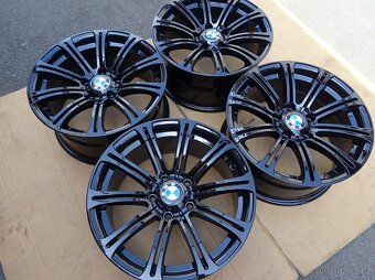 Alu disky černé pro BMW, 17", 5x120, ET 34, šířka 8J - 2