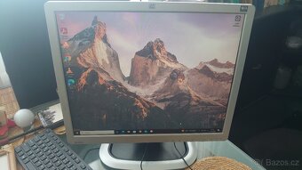 PC, monitor, klávesnice, myš, wifi adaptér - 2