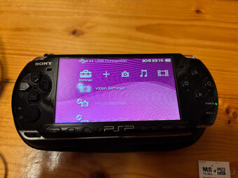 PSP - Playstation Portable 3006 - Slim - zachovalý stav - 2