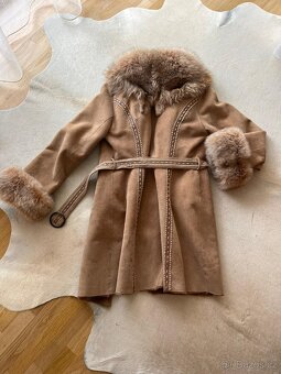 kožíšek Kara, - 2