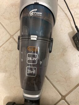 Tyčový vysavač Philips - 2