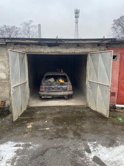 2 GARAZE VEDLE SEBE - Ostrava - Švermova - 2