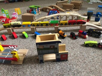 Dřevěné koleje a příslušenství - 2