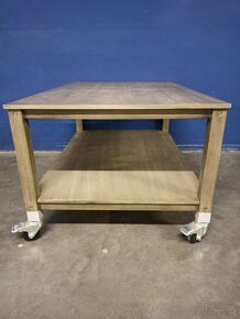 Stoly 2 typy, vice kusů - 2