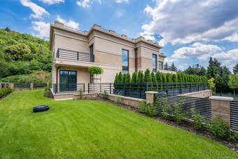 Prodej luxusní vily v Troji - 2