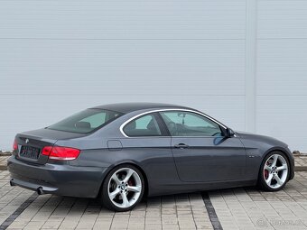 BMW E92 335i Manuál - 2