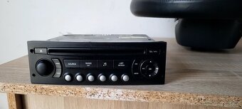 Prodám originální autoradio Citroën - 2