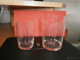 SKLENIČKY BROUŠENÉ, 100 let staré, 10 ks. - 2