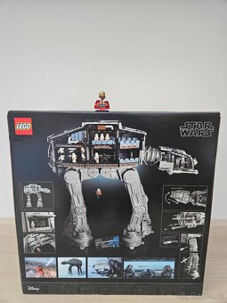 LEGO Star Wars 75313 AT-AT - 2