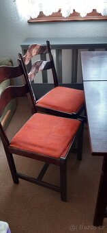 Stůl a židle - 2