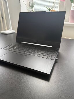 Herní notebook ASUS - 2