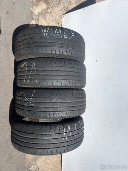 Sada letních pneumatik Bridgestone |225/40/19| - 2