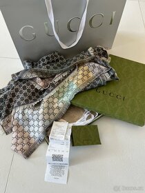 Gucci hedvábný šátek - 2