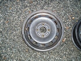 2x 14" plechové disky na Ford nebo Mazda 2. - 2