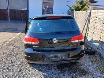 VW Golf VI 1.4 59kw CGGA prodám díly barva L041 - 2