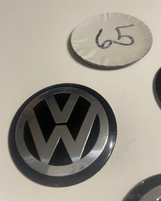 Středové pokličky / samolepky alu kola VW černé 65 mm - 2