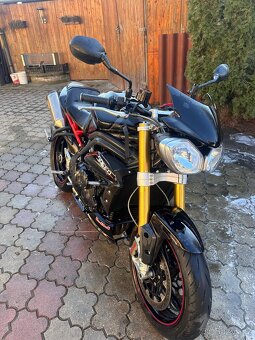 Triumph Speed Triple R - 2